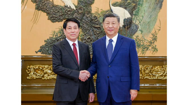 習近平會見越共中央政治局委員、中央書記處常務書記